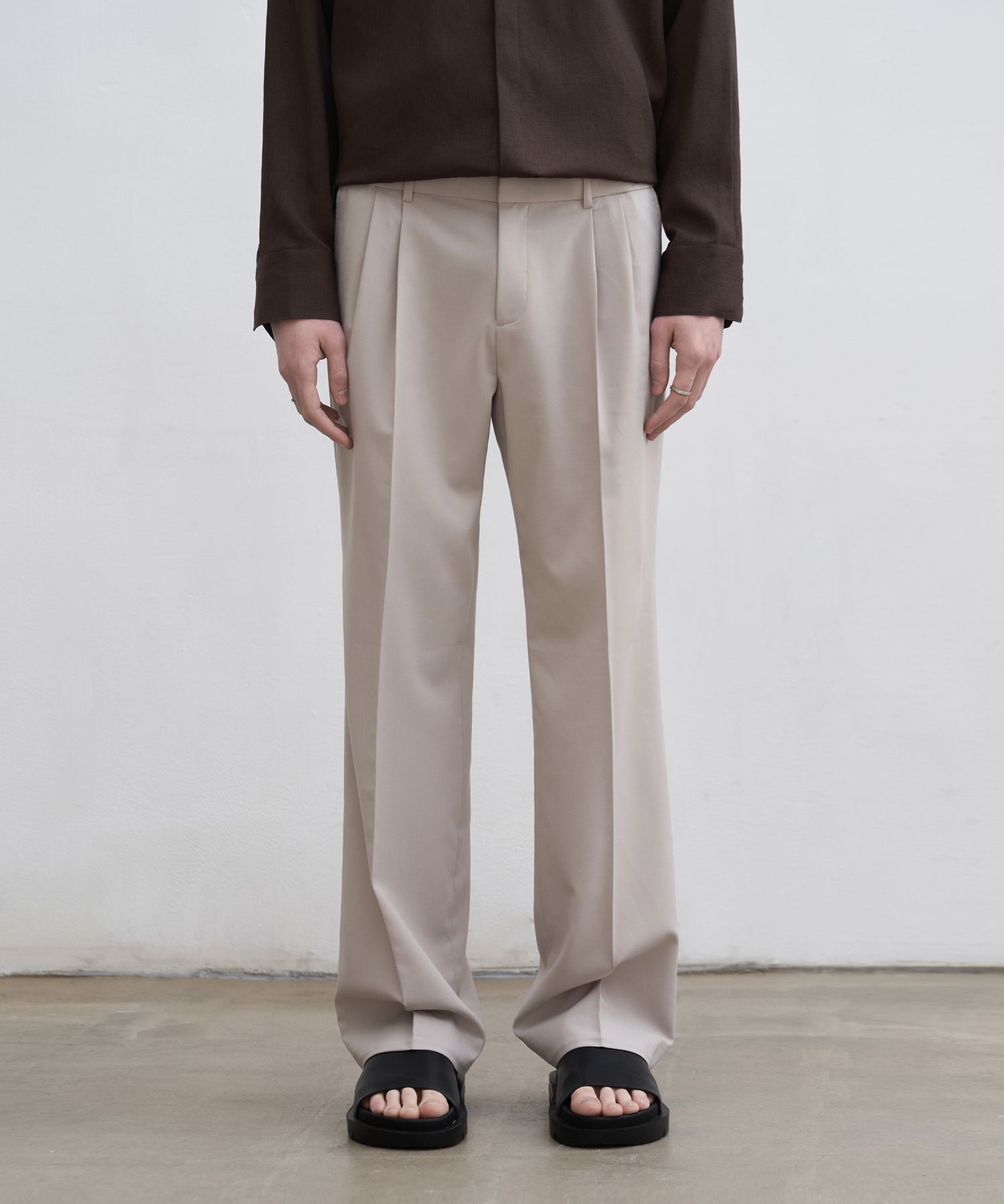 MUSINSA | DRAW FIT Cool Linen Wide Belted Slacks [OATMEAL]