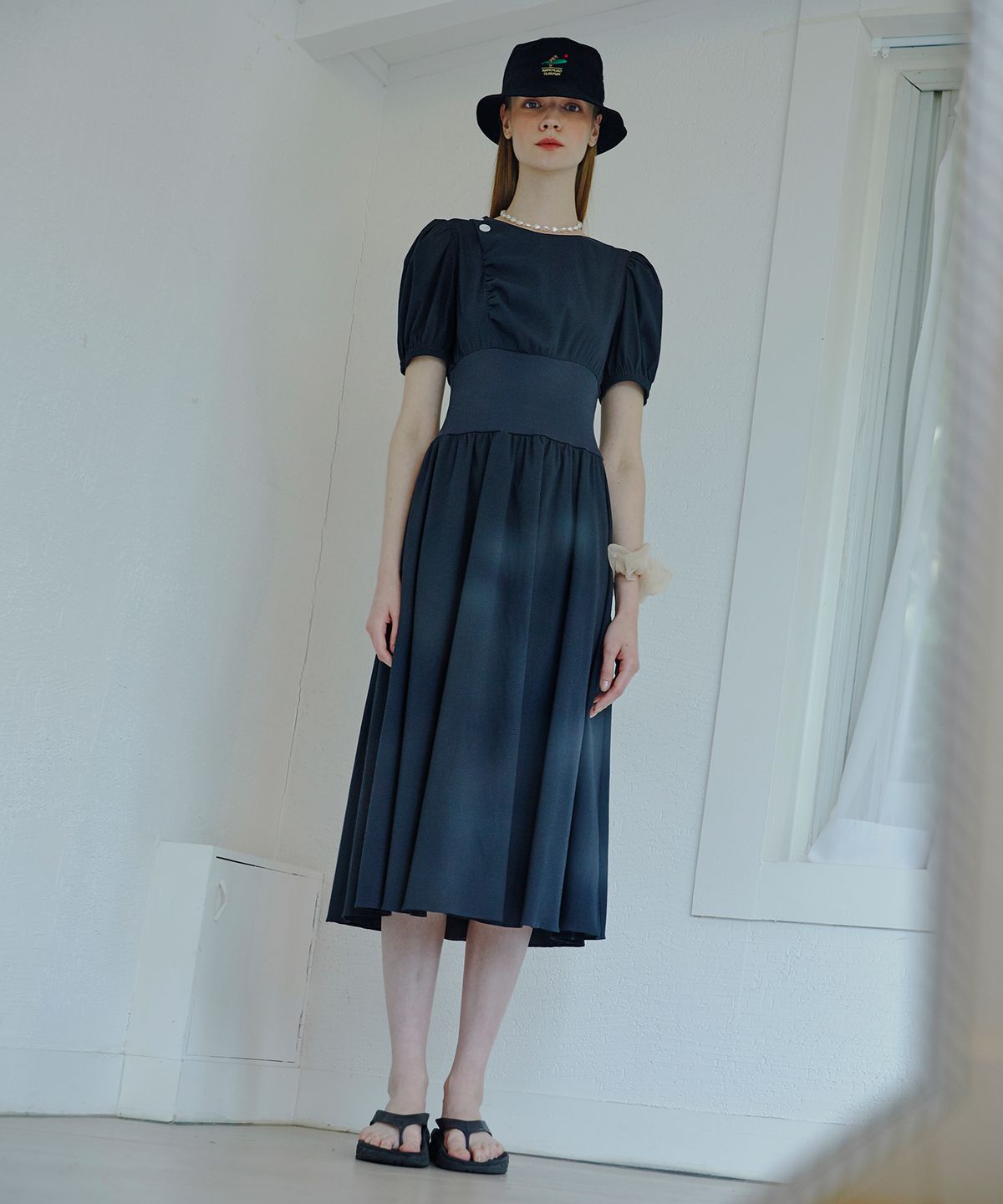 에트몽(ETMON) Waist Ribbed Dress  Black
