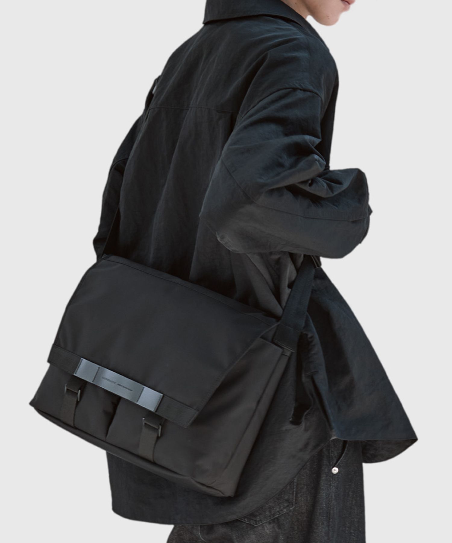 Shop Messenger & Crossbody Bags at MUSINSA