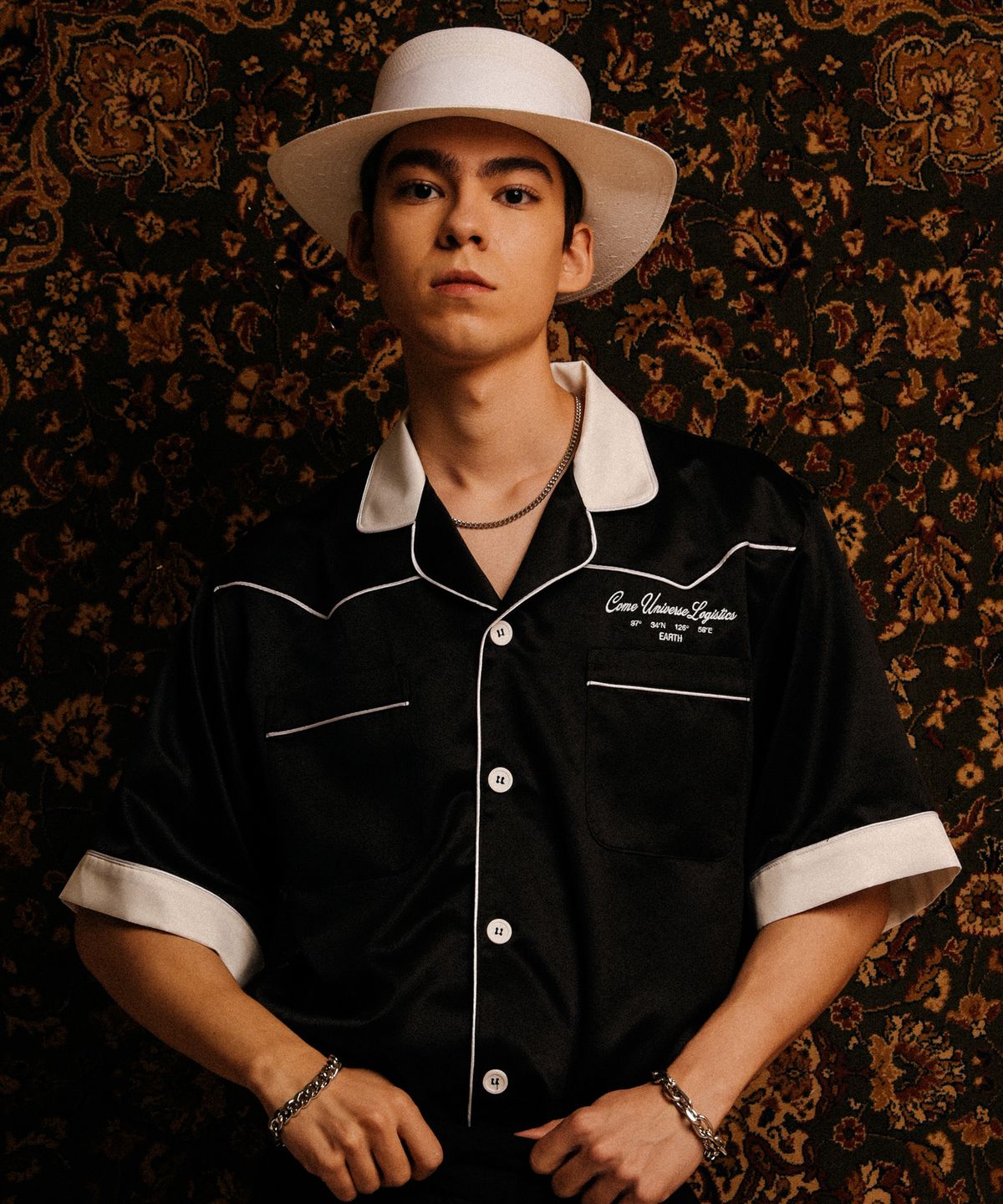 씨오엠이(COME) [UNISEX] Logo Embroidered Piped Western Shirt (Black)