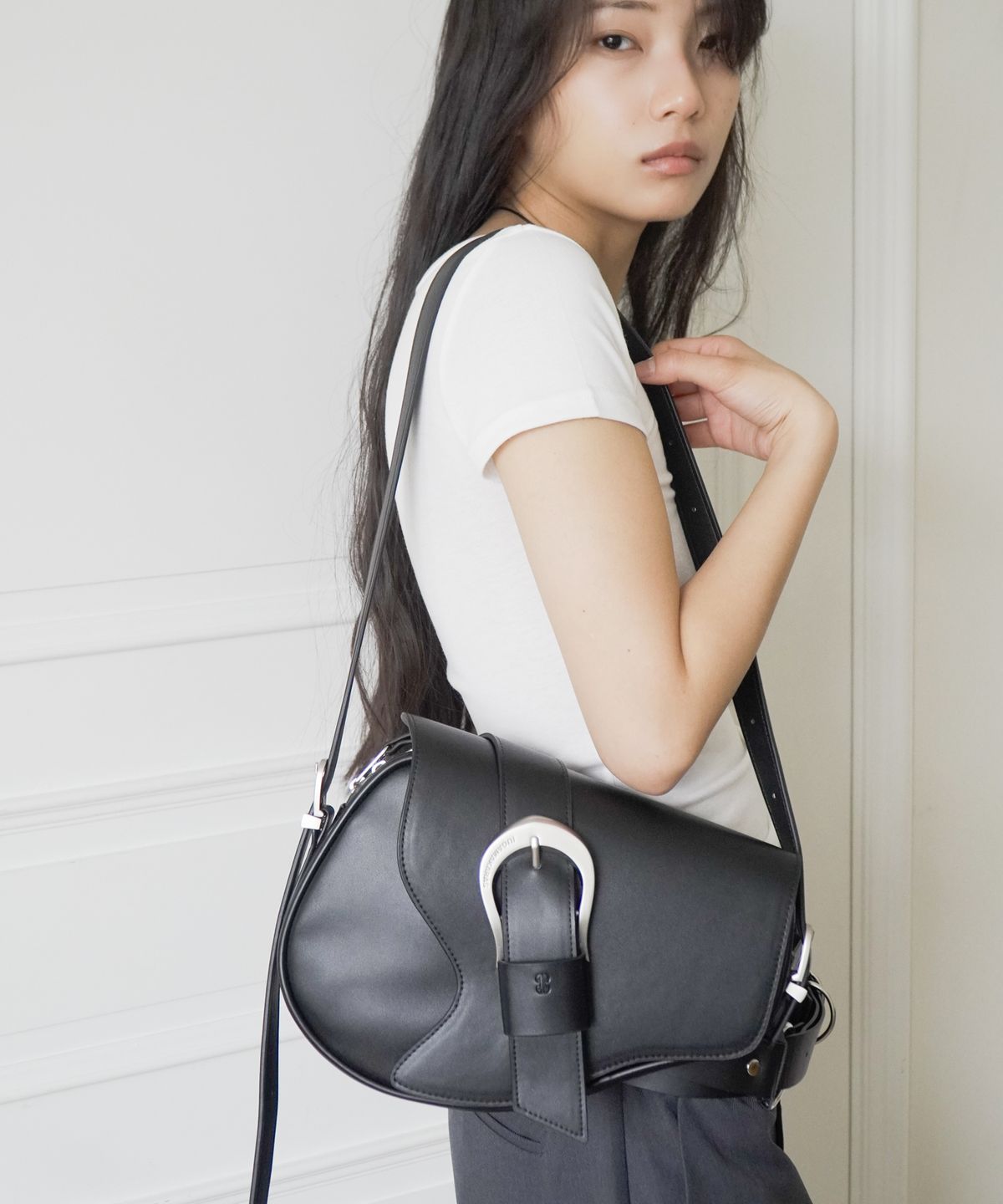 이우가마카라스(IUGAMAKARAS) H-Buckle Holster Bag