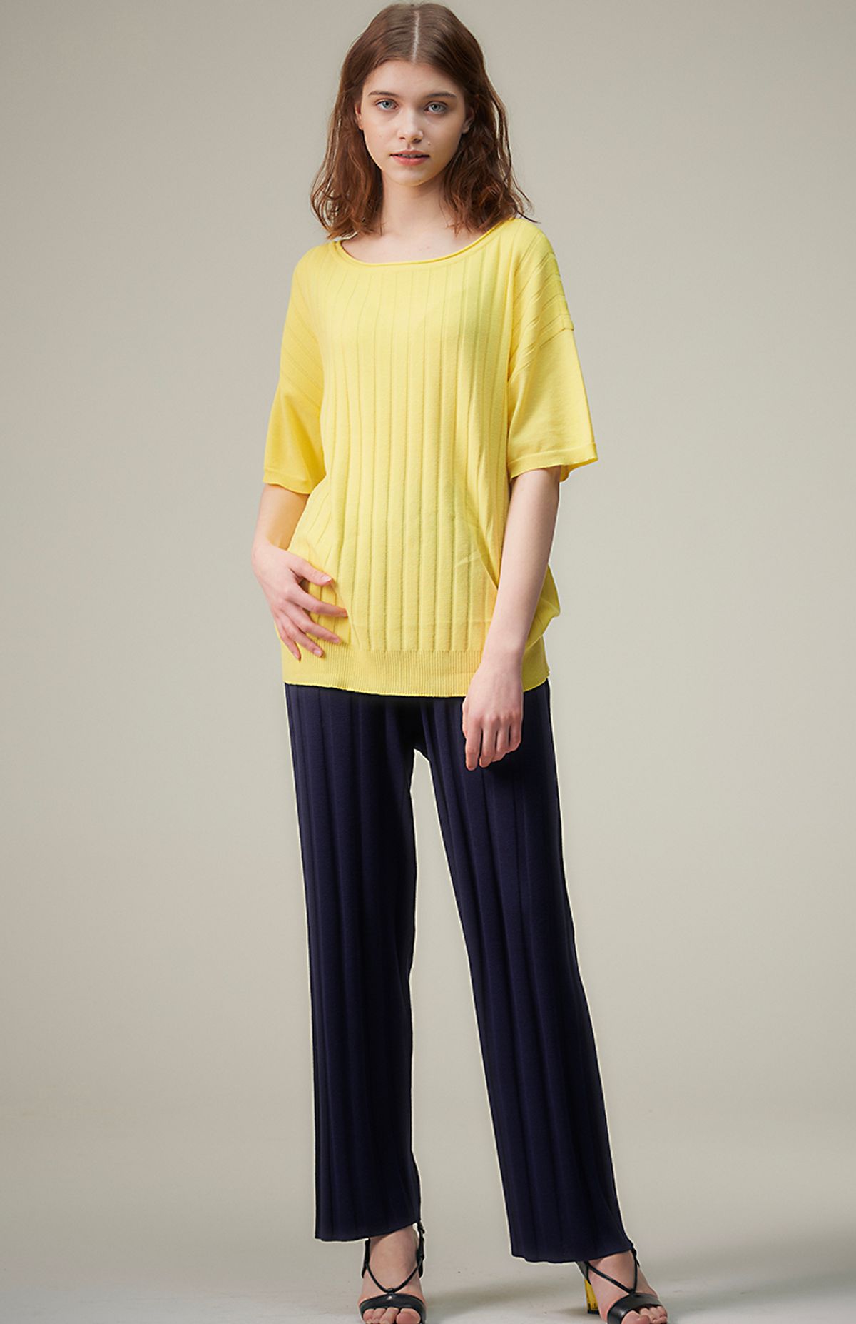 로희어패럴(ROHEE APPAREL) 오버사이즈 플리츠 니트 탑 / 레몬