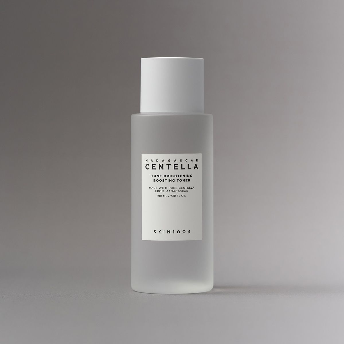 스킨1004(SKIN1004) 마다가스카르 센텔라 톤 브라이트닝 부스팅 토너 210ml