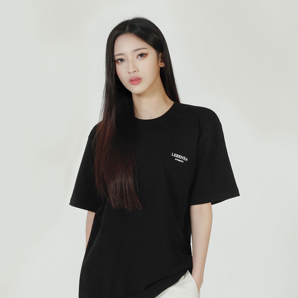 레베니아(LEBENEA) 커넥트 프린팅 티셔츠 블랙