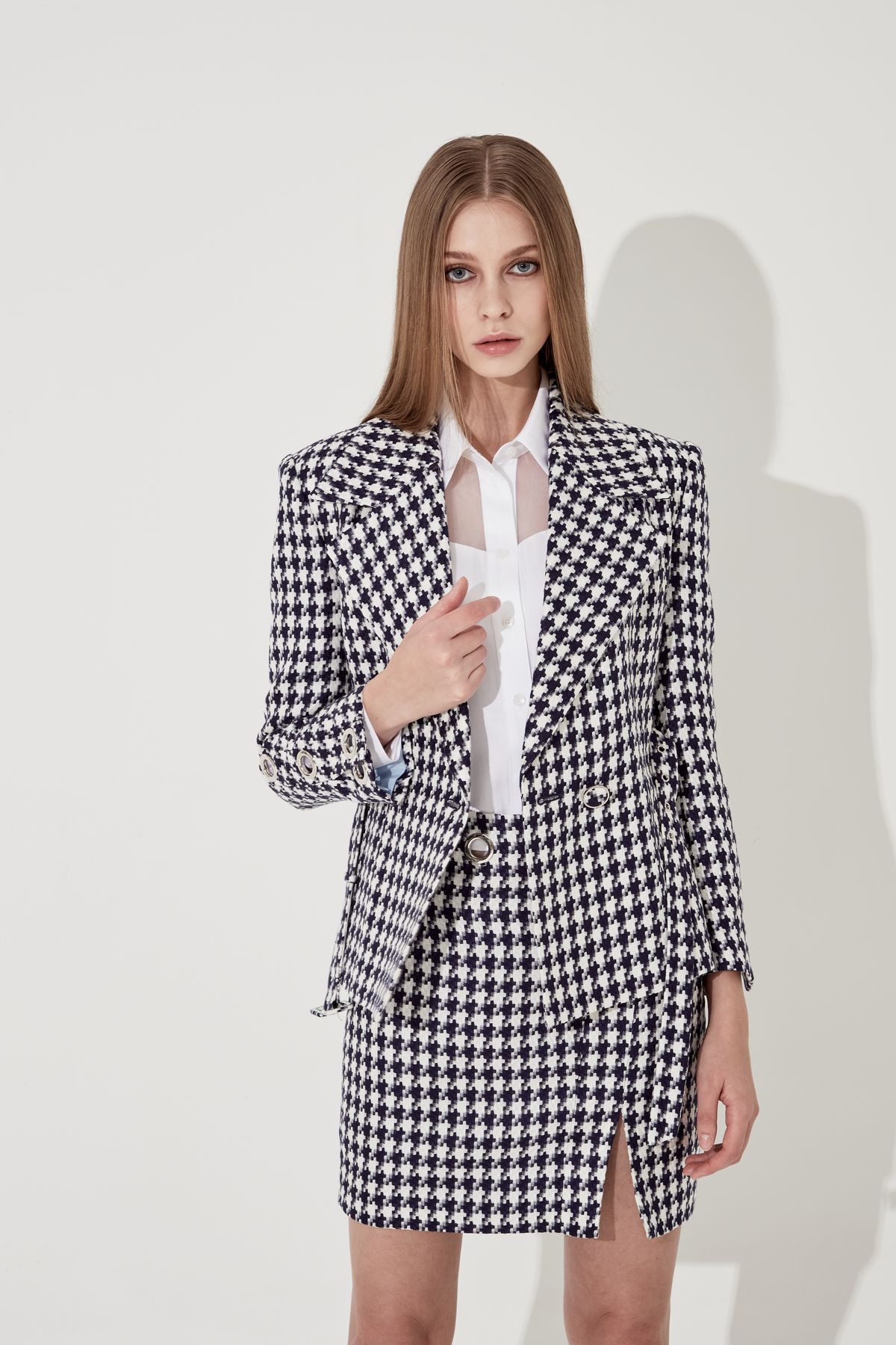채뉴욕(CHAENEWYORK) Houndstooth check Eyelet Jacket [Navy]