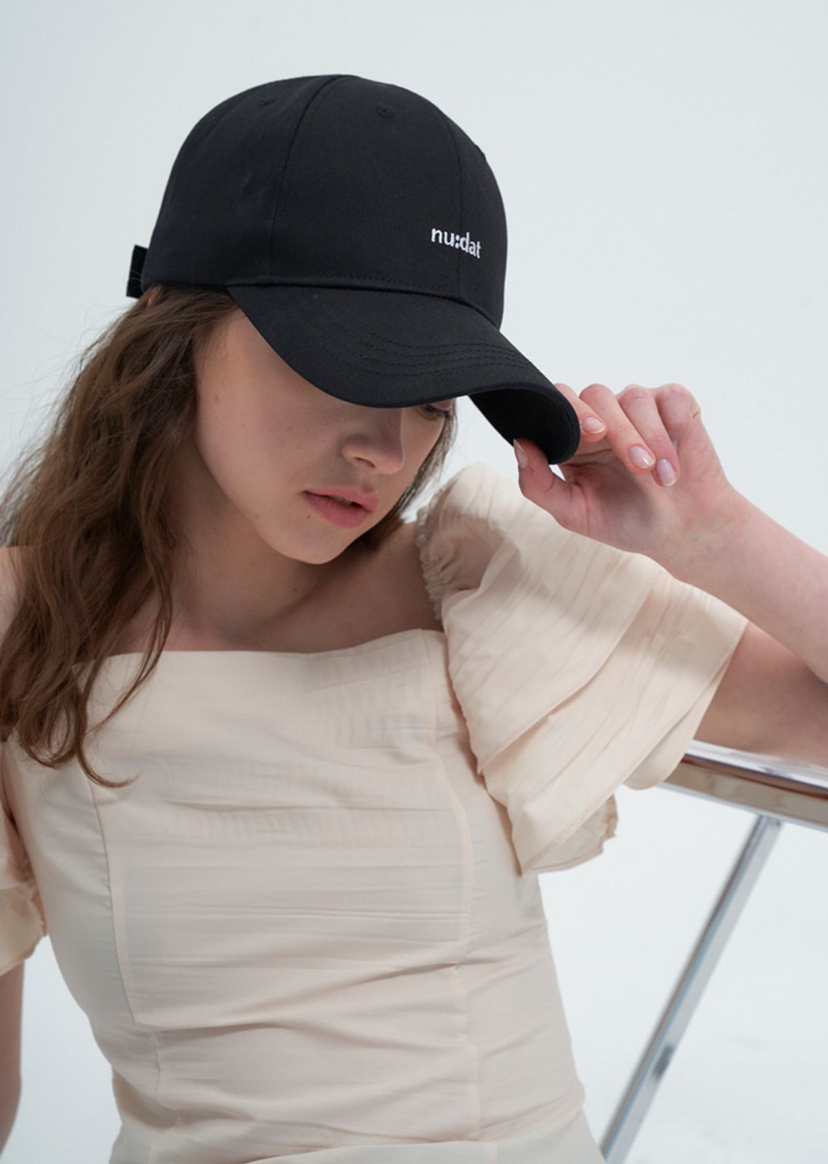 누댓(NUDAT) nudat logo basic ball cap black