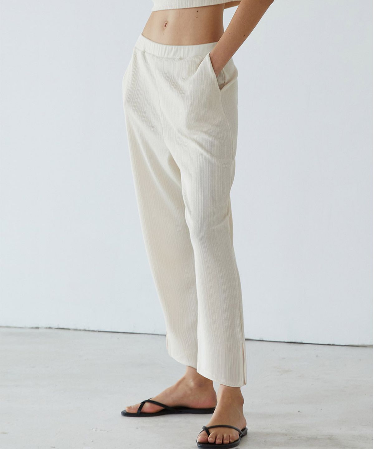 킴도(KIMDOH) IVORY WRINKLE WIDE KNIT PANTS
