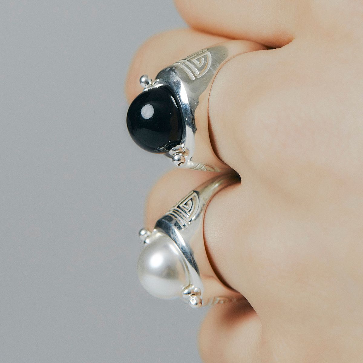 바이물드(BY MULDE) 고누 놀이 반지 _ 진주 Gonu nori ring _ pearl