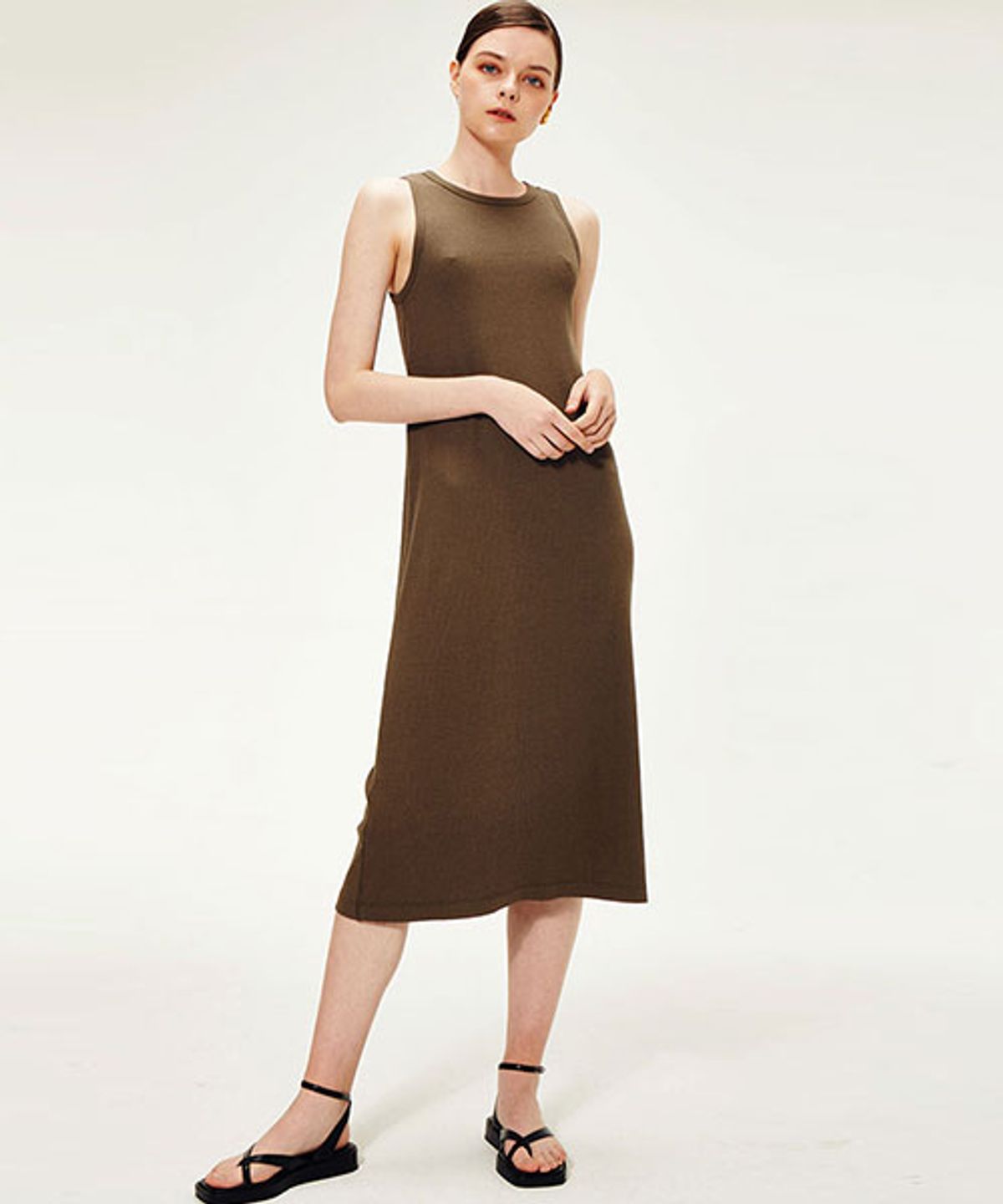 더룸(THELOOM) RIBBED COTTON MODAL BLEND ONEPIECE_KHAKI BROWN