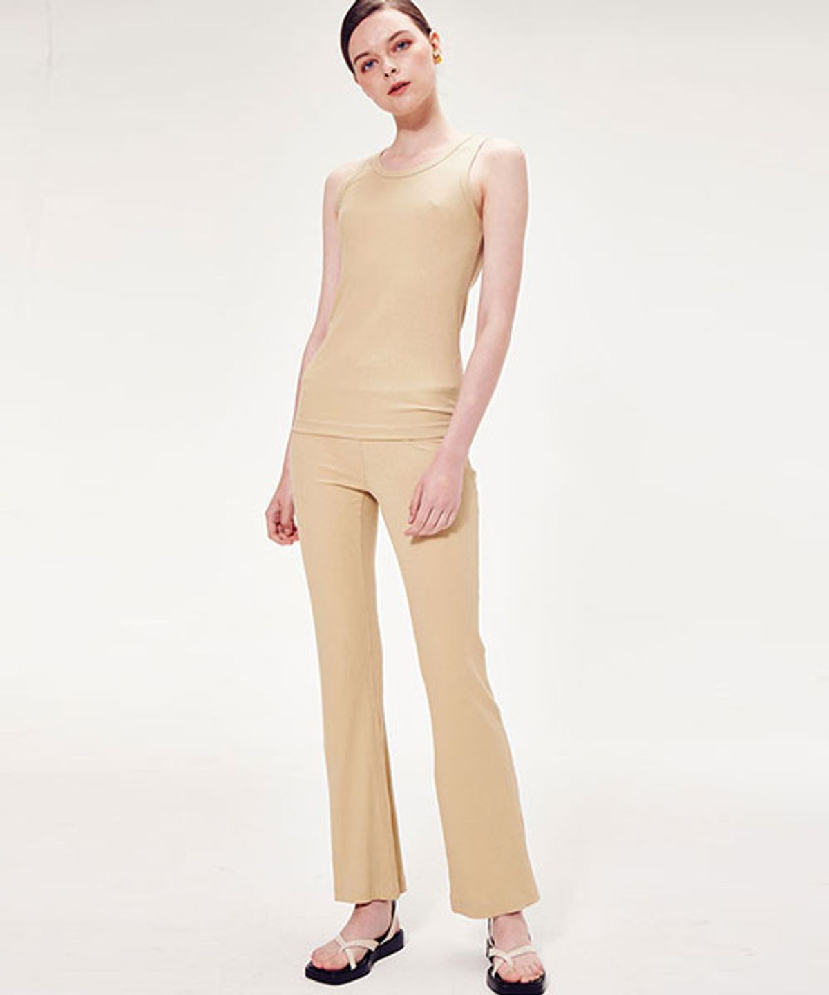 더룸(THELOOM) RIBBED COTTON MODAL BLEND TRACK PANTS_HERB GREEN