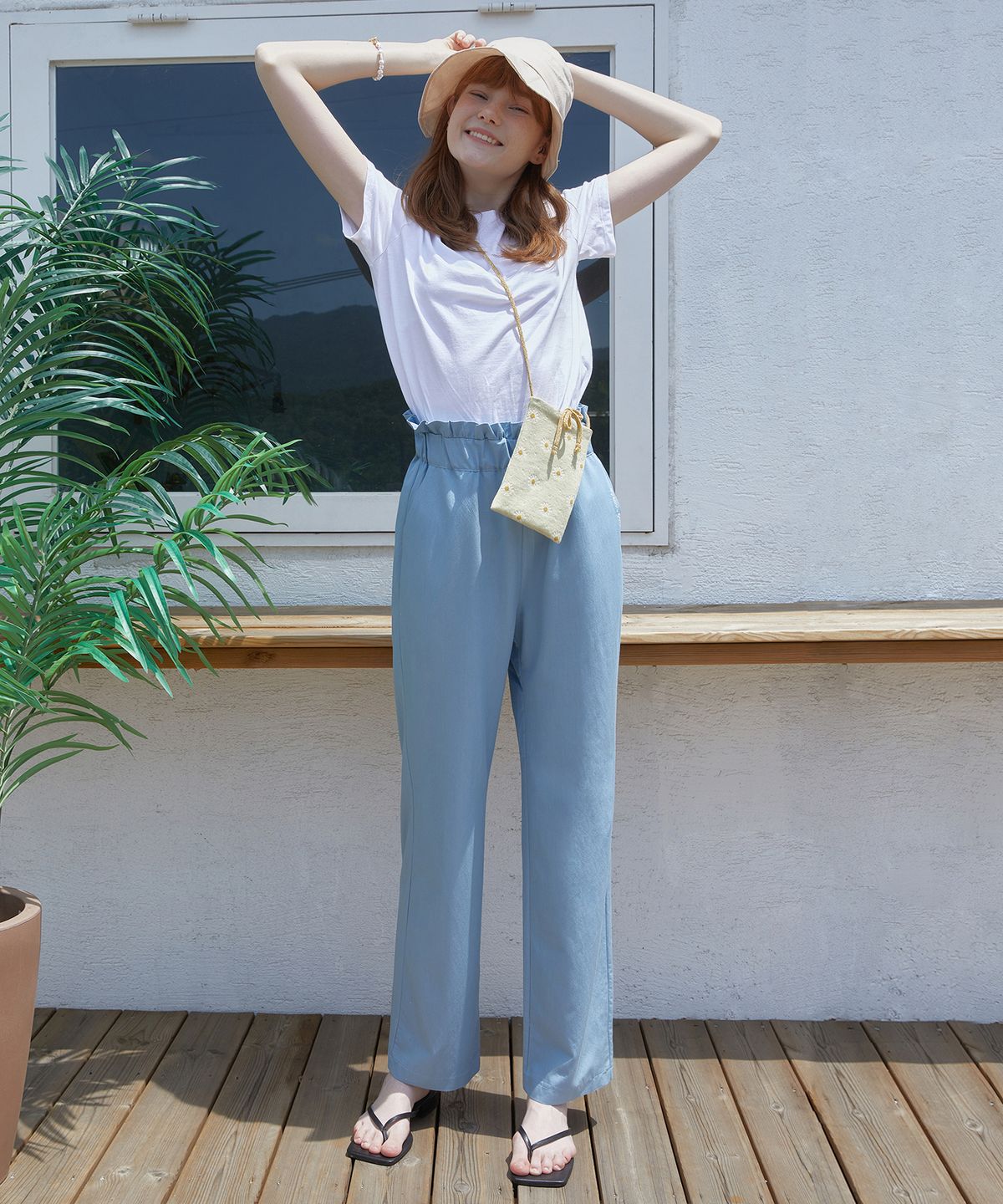 디어피어(DEAR,PEER) 프릴 로고 밴딩 팬츠 스카이 블루