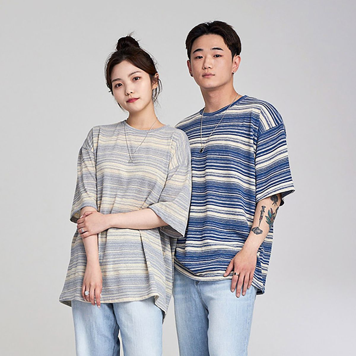 어퍼스트로피 콤마(APOSTROPHE COMMA) 썸머 스트라이프 린넨 반팔티셔츠 (그레이/블루)