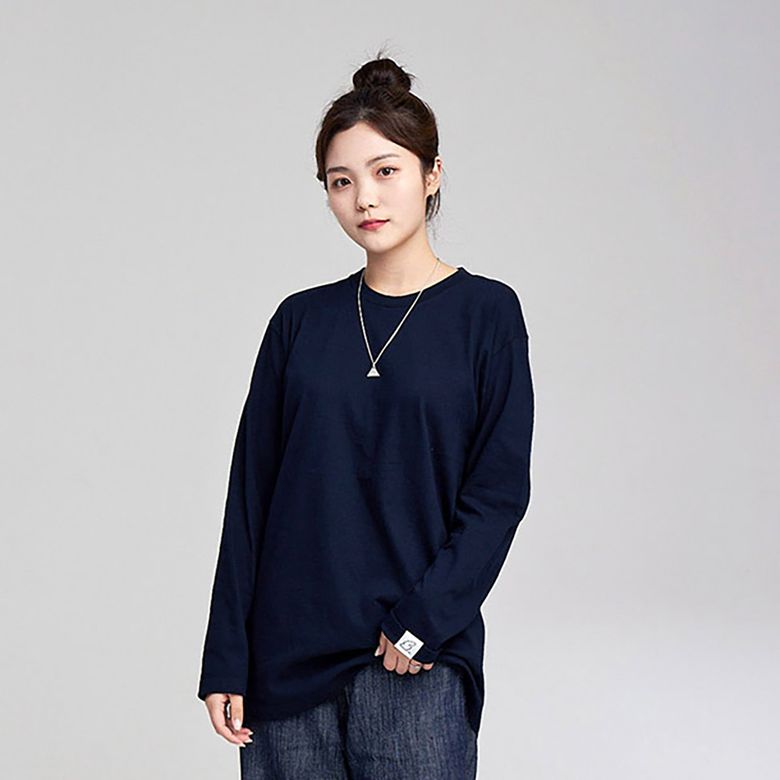 슬리브 포인트 무지 긴팔티셔츠 (네이비)