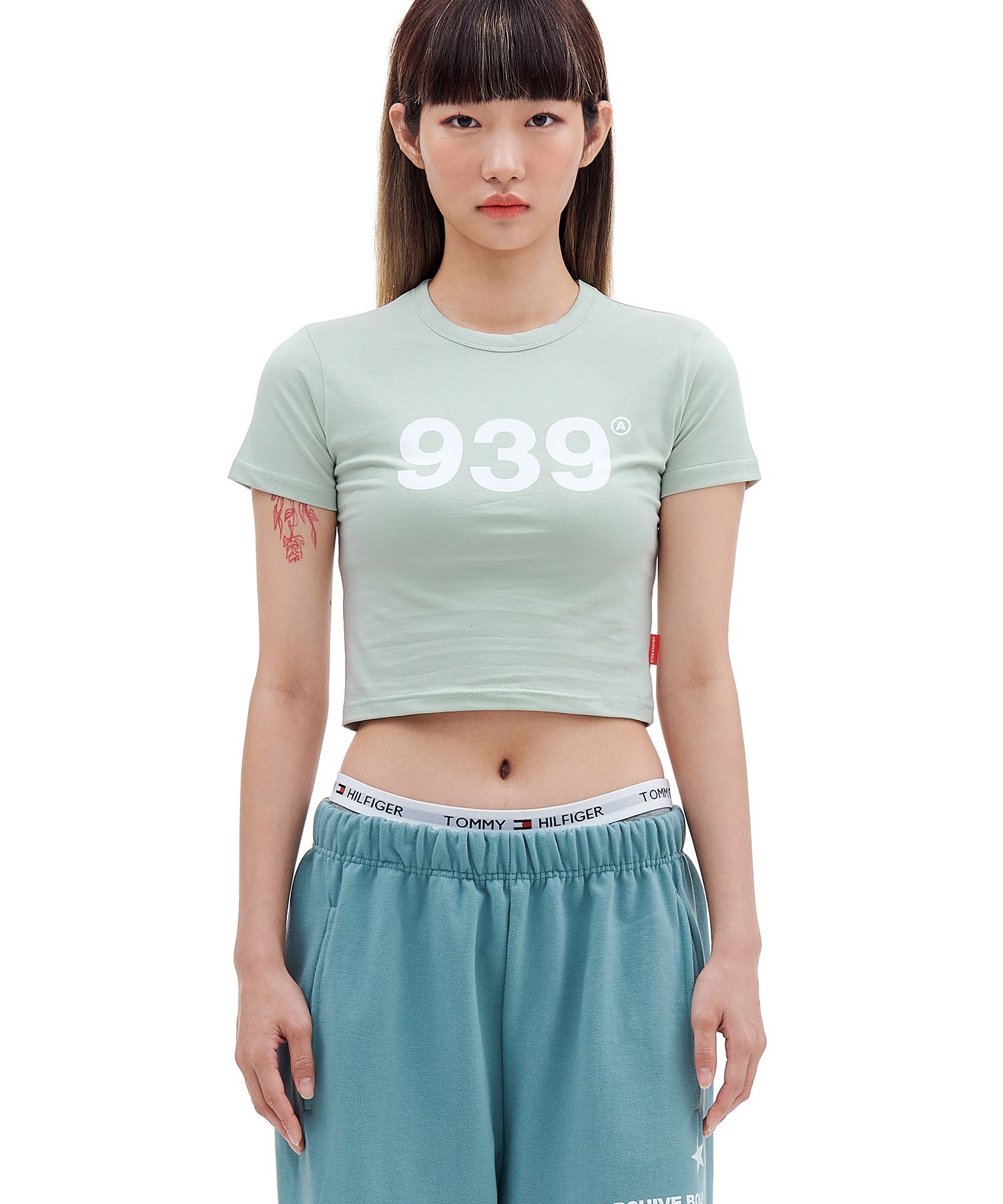 ◆ARCHIVE BOLD◆ 939 LOGO CROP TOP PALE SAGE AB21FATT008PS MUSINSA | ARCHIVE BOLD 939 LOGO CROP TOP_PALE SAGE