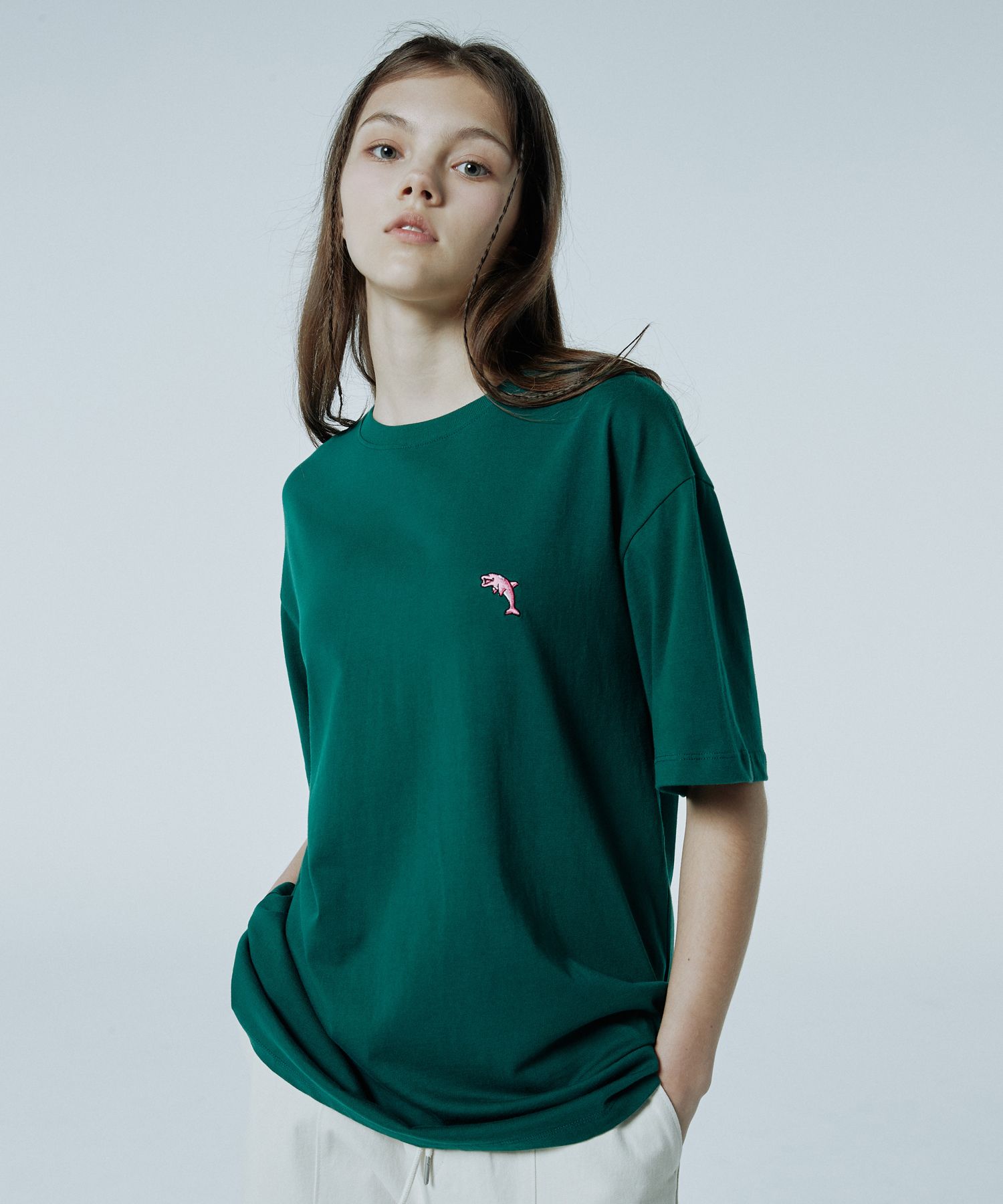 ★【WAI KEI】★Dolphin embroidery denim half sleeve shir.t★ ☆【WAI KEI】☆Dolphin embroidery denim half sleeve shir.t☆