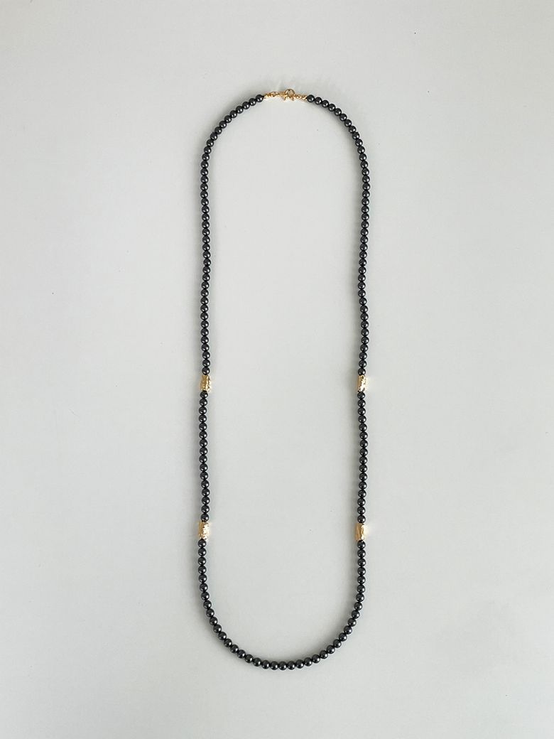 Sea Rock Single Layer Black Pearl Necklace