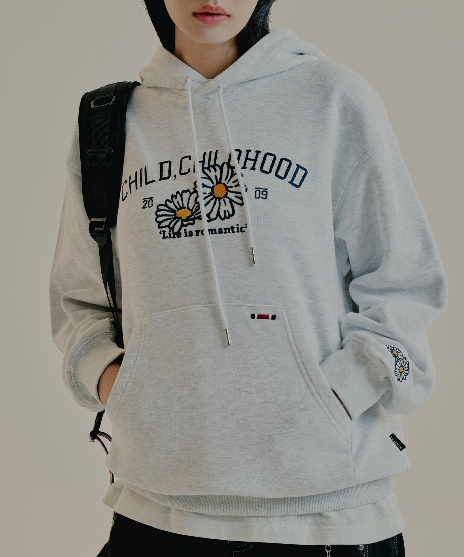 日本未入荷ROMANTIC CROWNのSHASTA DAISY HOOD 全3色 MUSINSA | ROMANTIC CROWN SHASTA DAISY HOODED_LIGHT GRAY