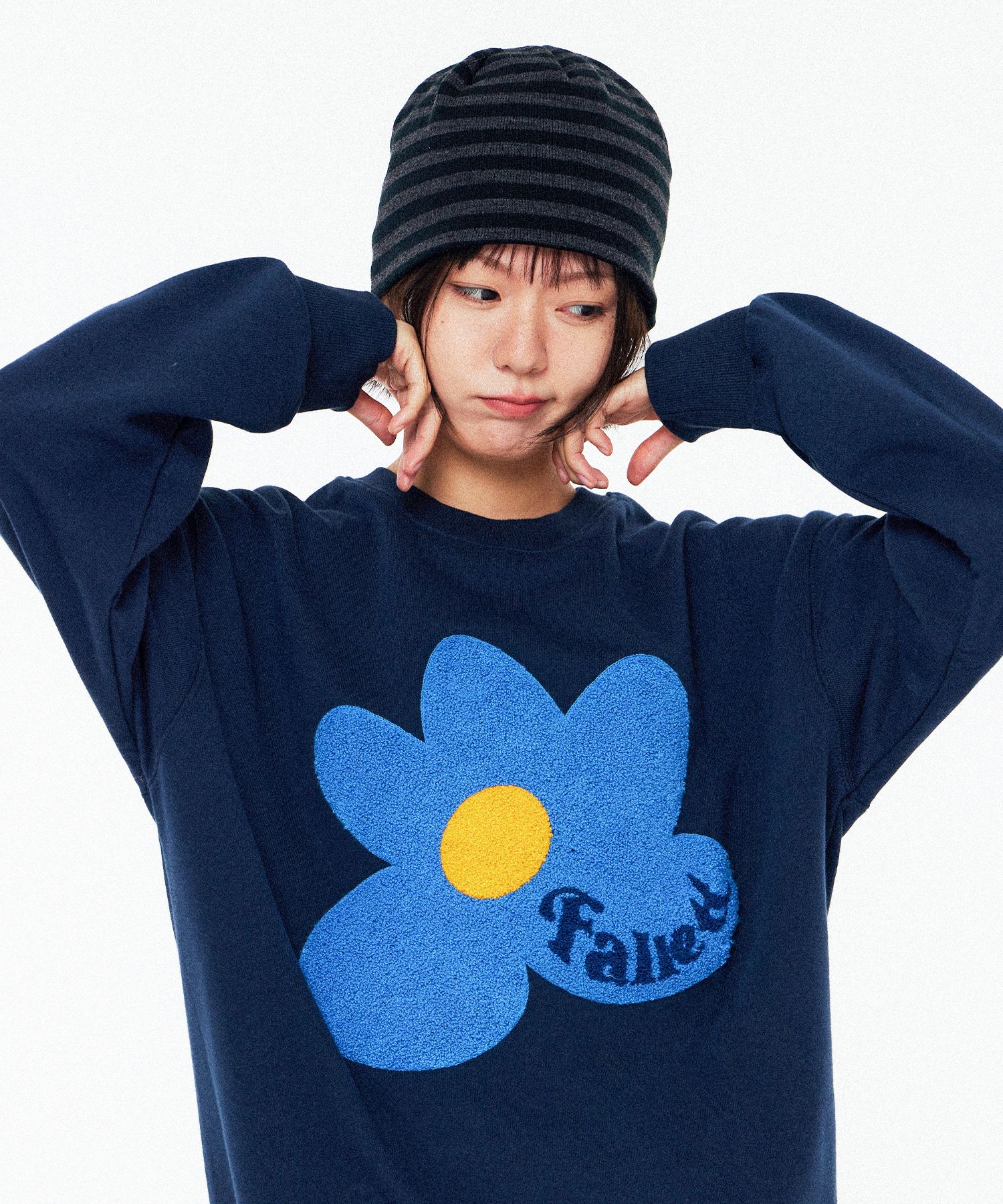 ♡様　BY. FLOWER SWEATSHIRT MUSINSA | FALLETT Boucle Flower Sweatshirt Navy
