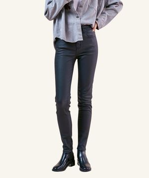 블랙 코팅 슬림 데님 팬츠