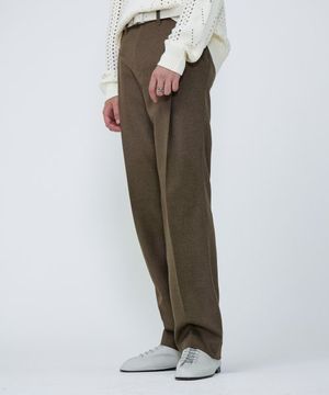 Oblique Pleats Slacks - BROWN