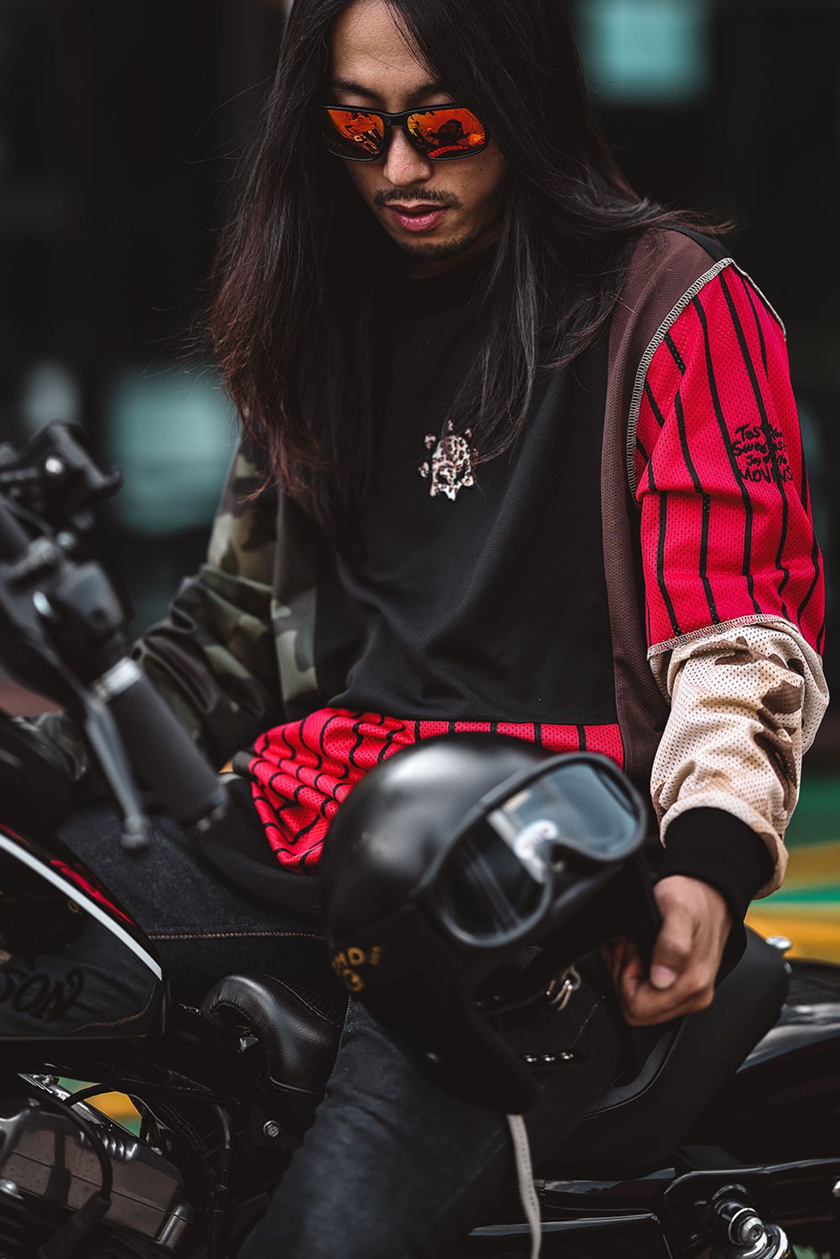 모빈스알(MOVINS.R) PENNA CHAOS BLACK MESH TOP