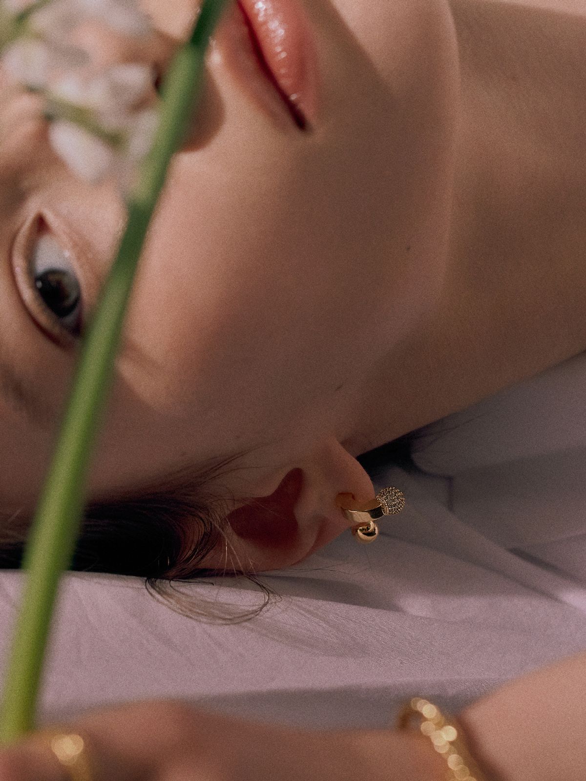 원이너프(ONE ENOUGH) Shine Love Ball Earring