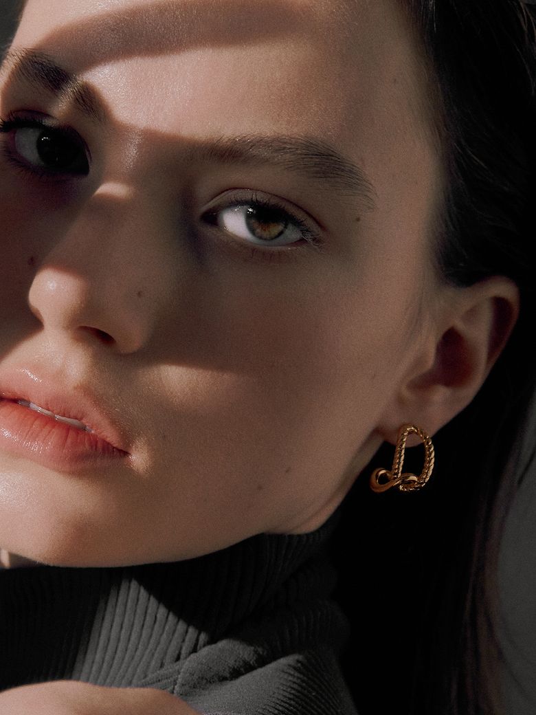 Setaria Magic Earring