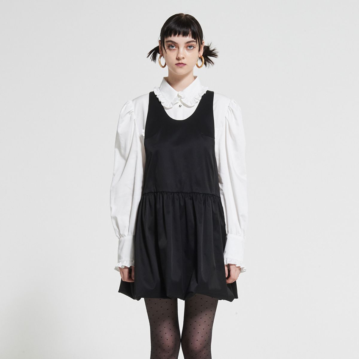 워브먼트(WOVEMENT) Ballon Hem-Line Tuxe Dress Black WBAFOP005BK