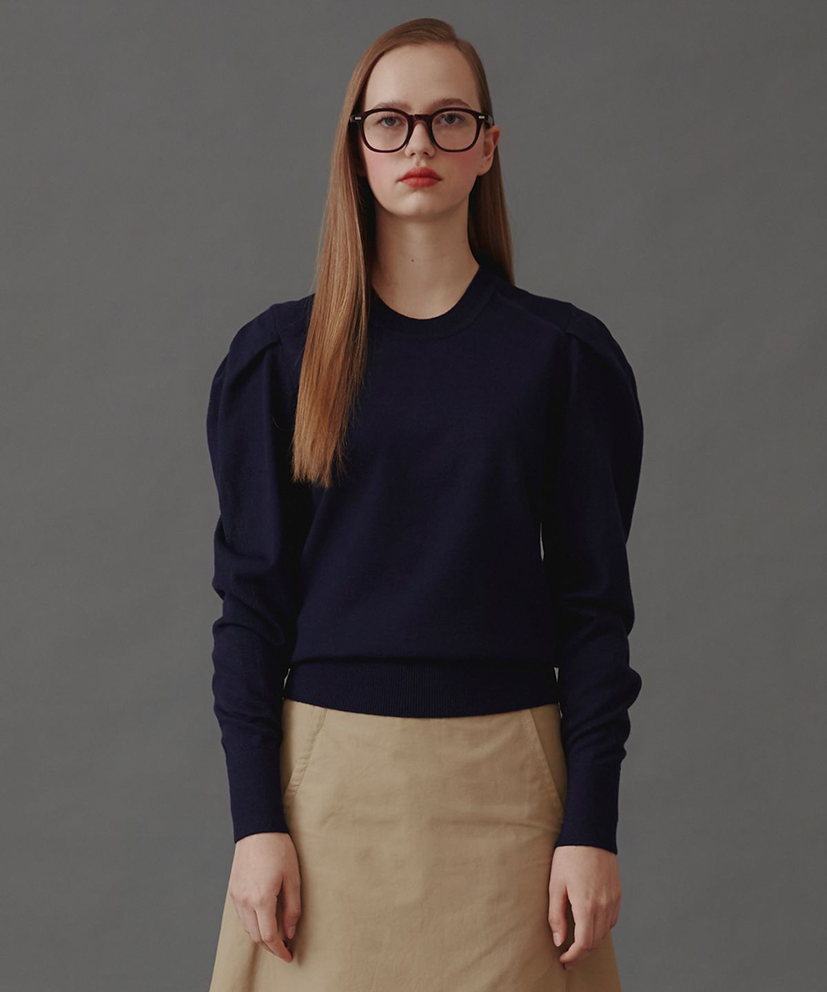 아위(AHWE) Frida Volume Sleeve Knit_Navy
