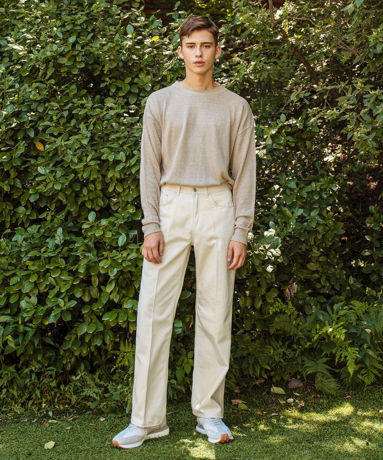 [WIDE] Naturally Jeans