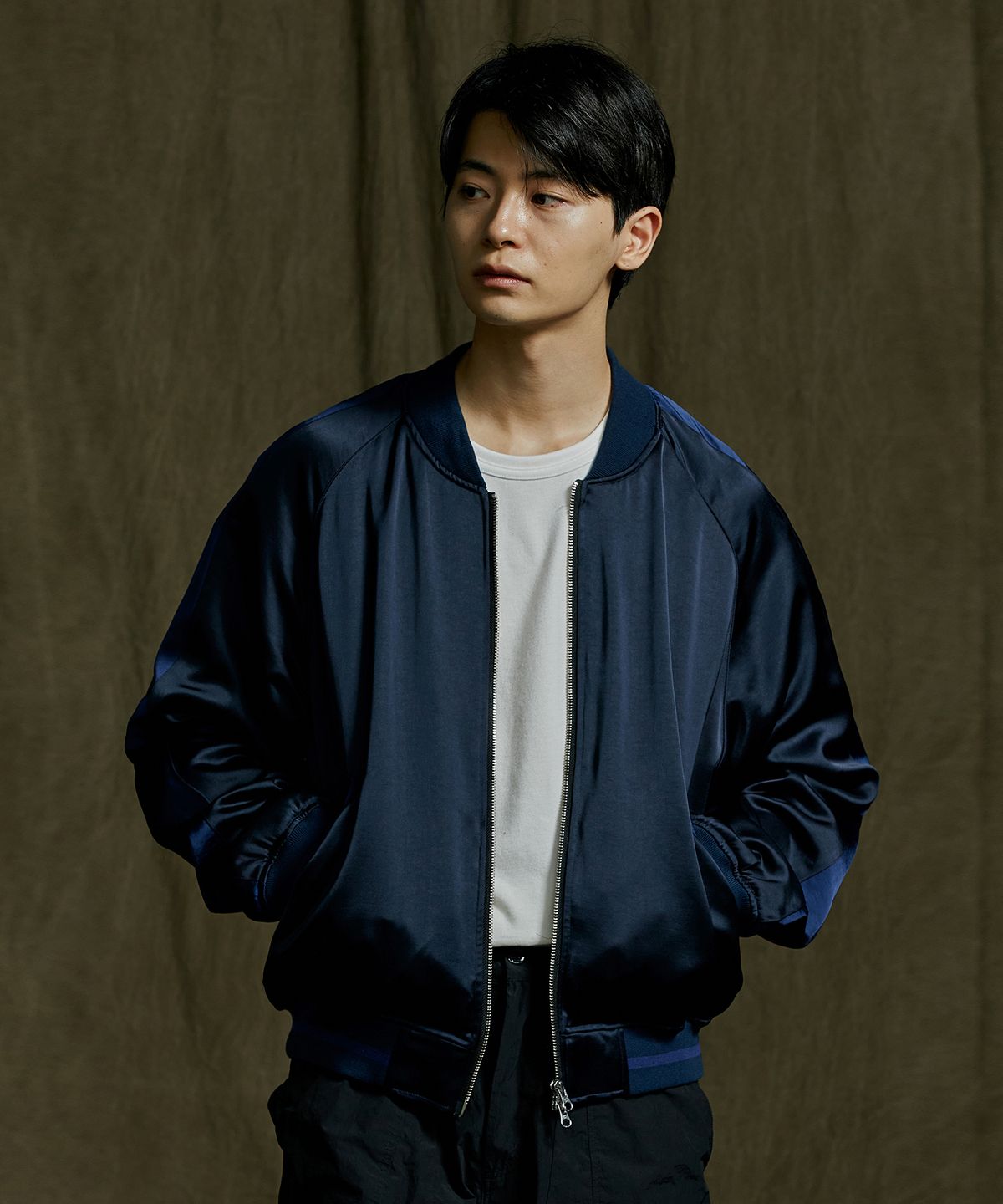 프리즘웍스(FRIZMWORKS) VISCOSE SATIN JACKET _ NAVY