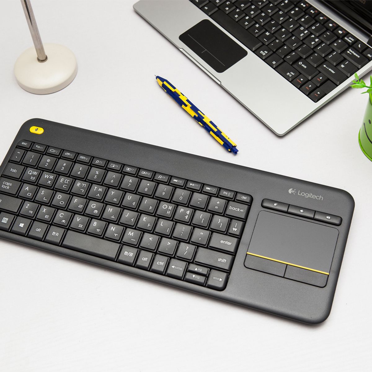 로지텍(LOGITECH) 로지텍코리아  공식 K400 Plus 무선 터치패드 키보드
