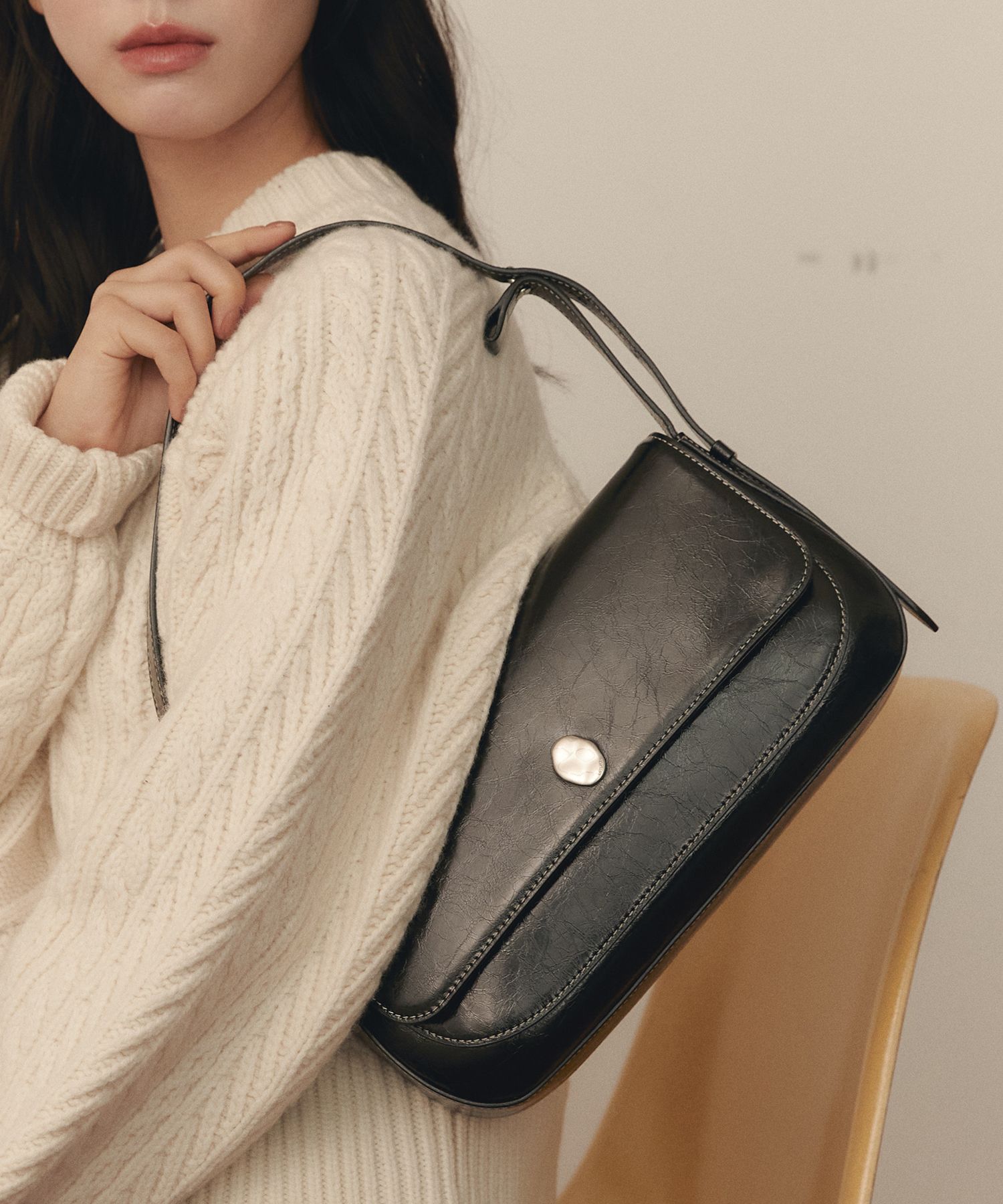[OSTKAKA] 日本未入荷☆Cardel baguette BAG 全3色 Designer fashion, Seoul-fully created | W Concept