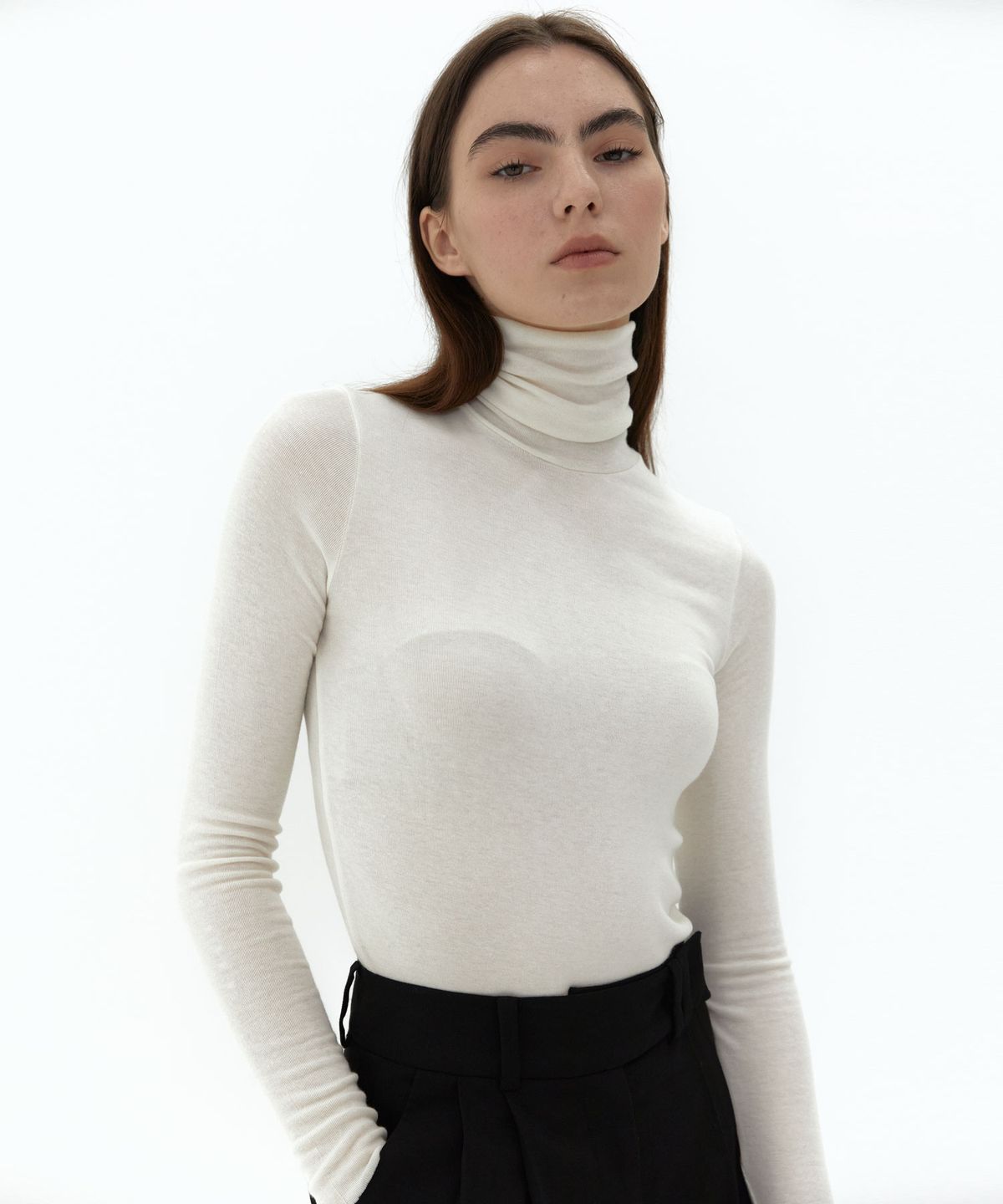 38컴온커먼(38COMEONCOMMON) 21AU SOFT SLIM TURTLENECK T-SHIRTS (IVORY)