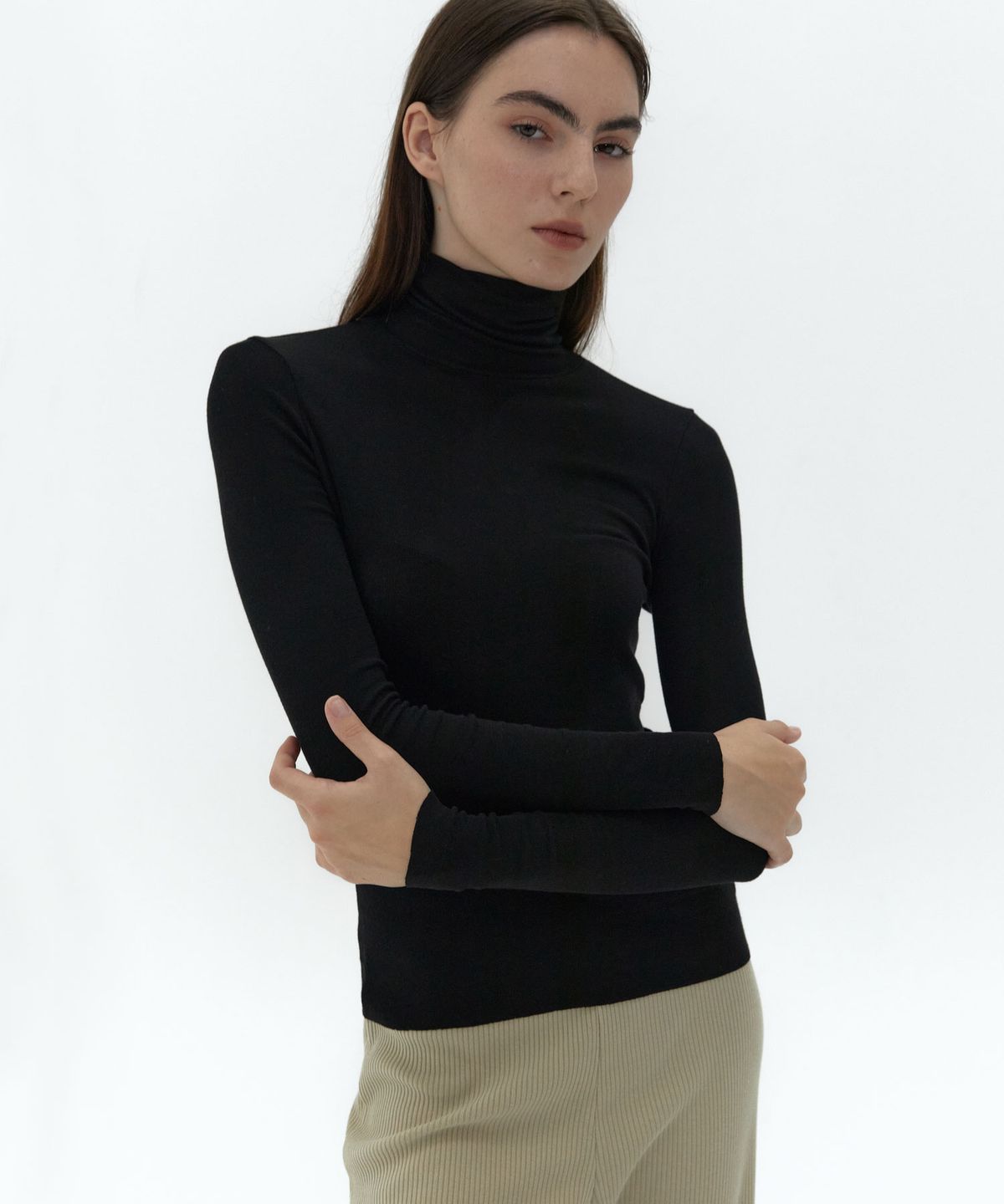 38컴온커먼(38COMEONCOMMON) 21AU SOFT SLIM TURTLENECK T-SHIRTS (BLACK)