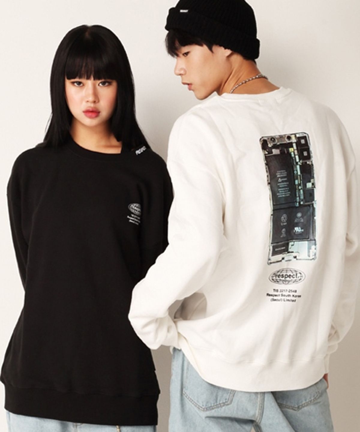 리스펙트(RESPECT) broken iphone crewneck (2color)