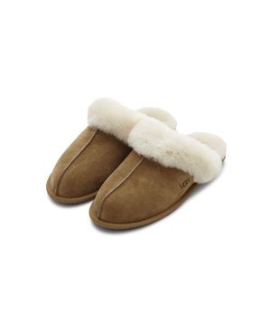 [24FW] [WOMEN] 쉽스킨 스웨이드 슬리퍼 (스커페트 II) - 체스넛 / 1106872CHE