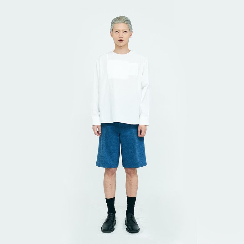 에센셜 하프 데님팬츠