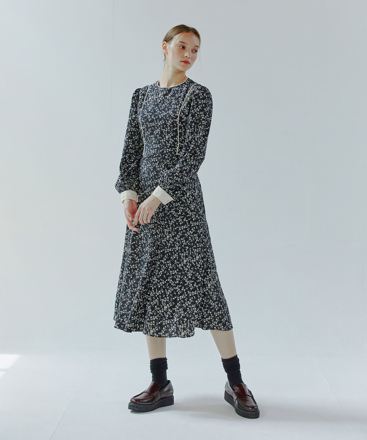 에트몽(ETMON) Combination Color Piping Dress  Black