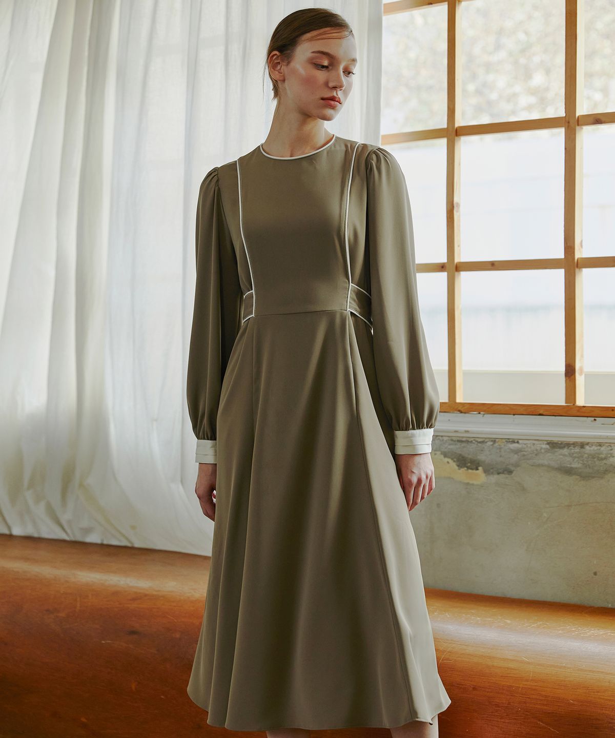 에트몽(ETMON) Combination Color Piping Dress  Khaki Brown
