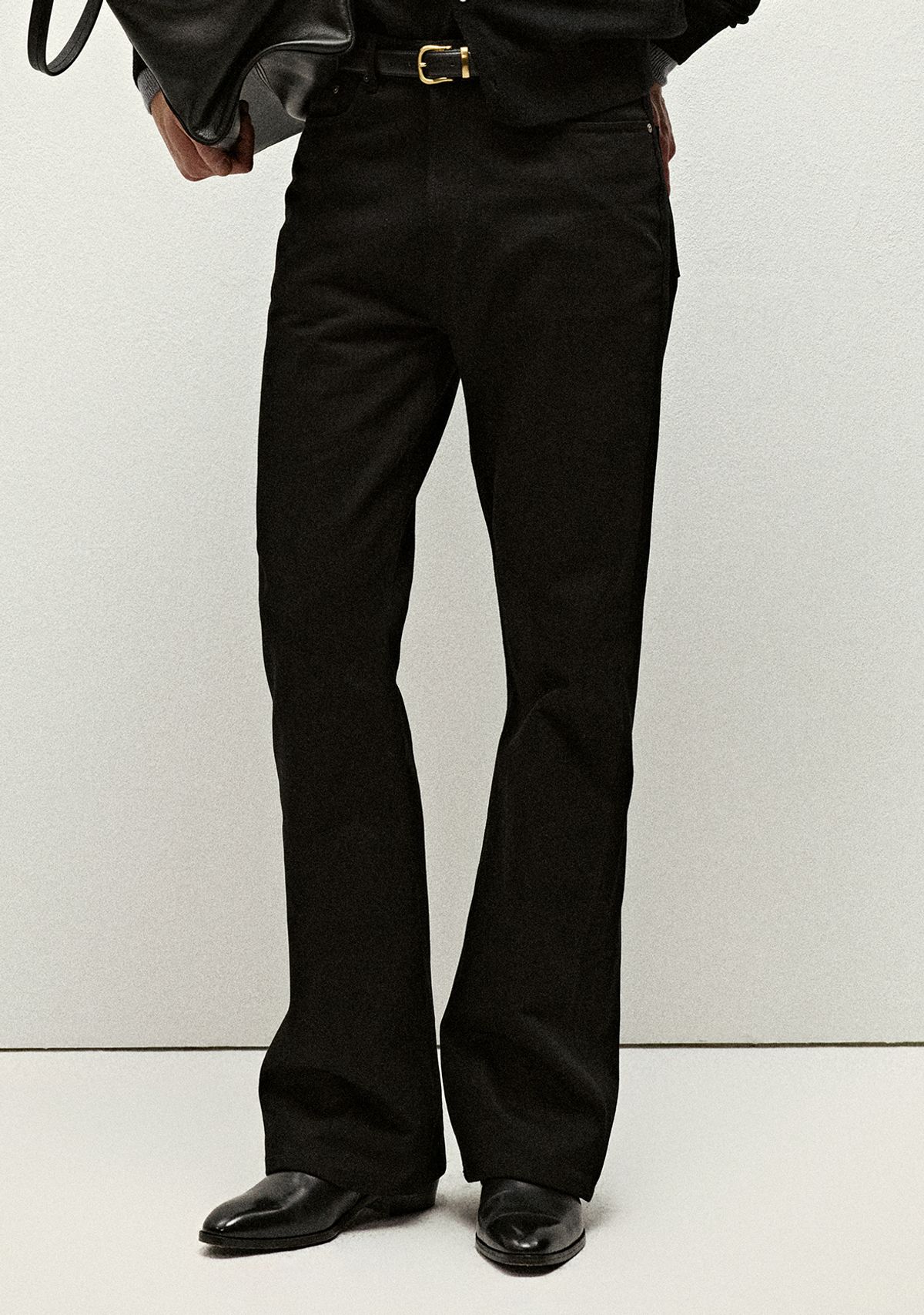 세비지(SAVAGE) Bootcut Fit Denim Jeans - Black