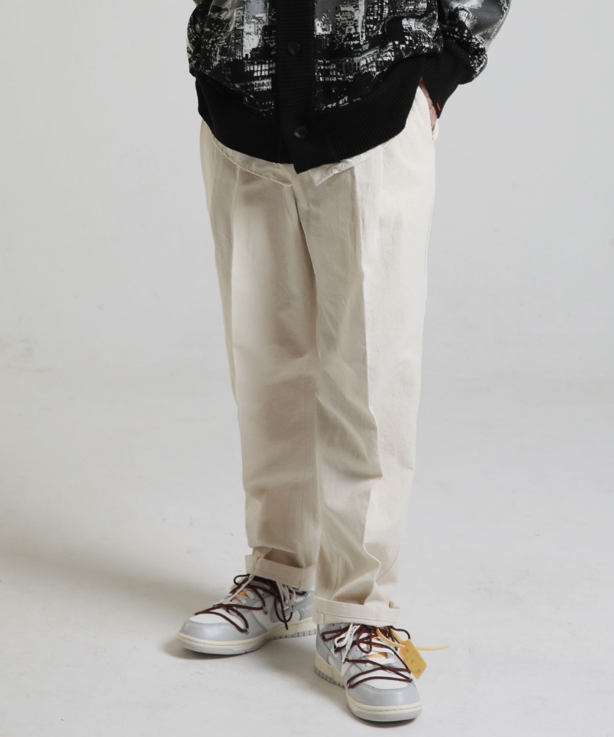 스테이지 네임(STAGE NAME) 워시드 테이퍼드 와이드팬츠_크림