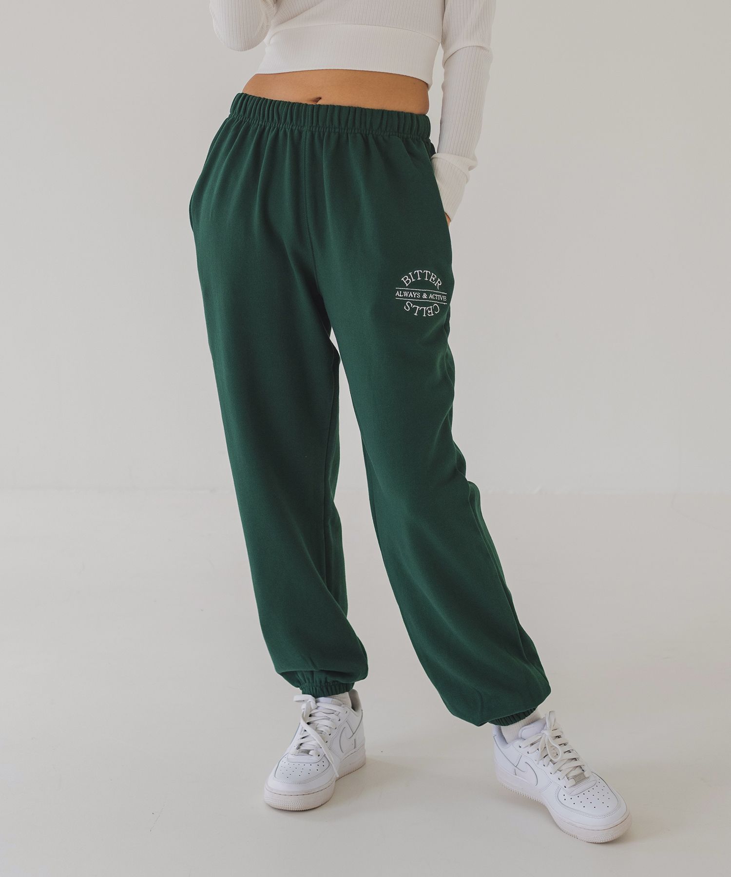★送料・関税込★BITTER CELLS★Emblem Jogger Pants★ MUSINSA | BITTERCELLS Emblem Jogger Pants - Green