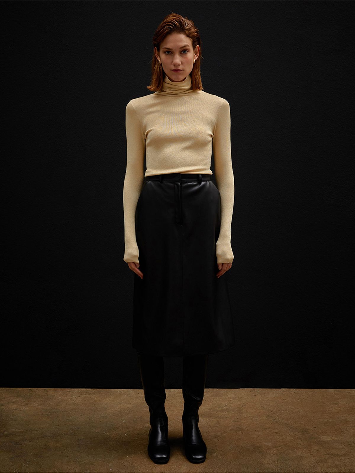 해브레스(HAVELESS) LEATHER MIDI SKIRT