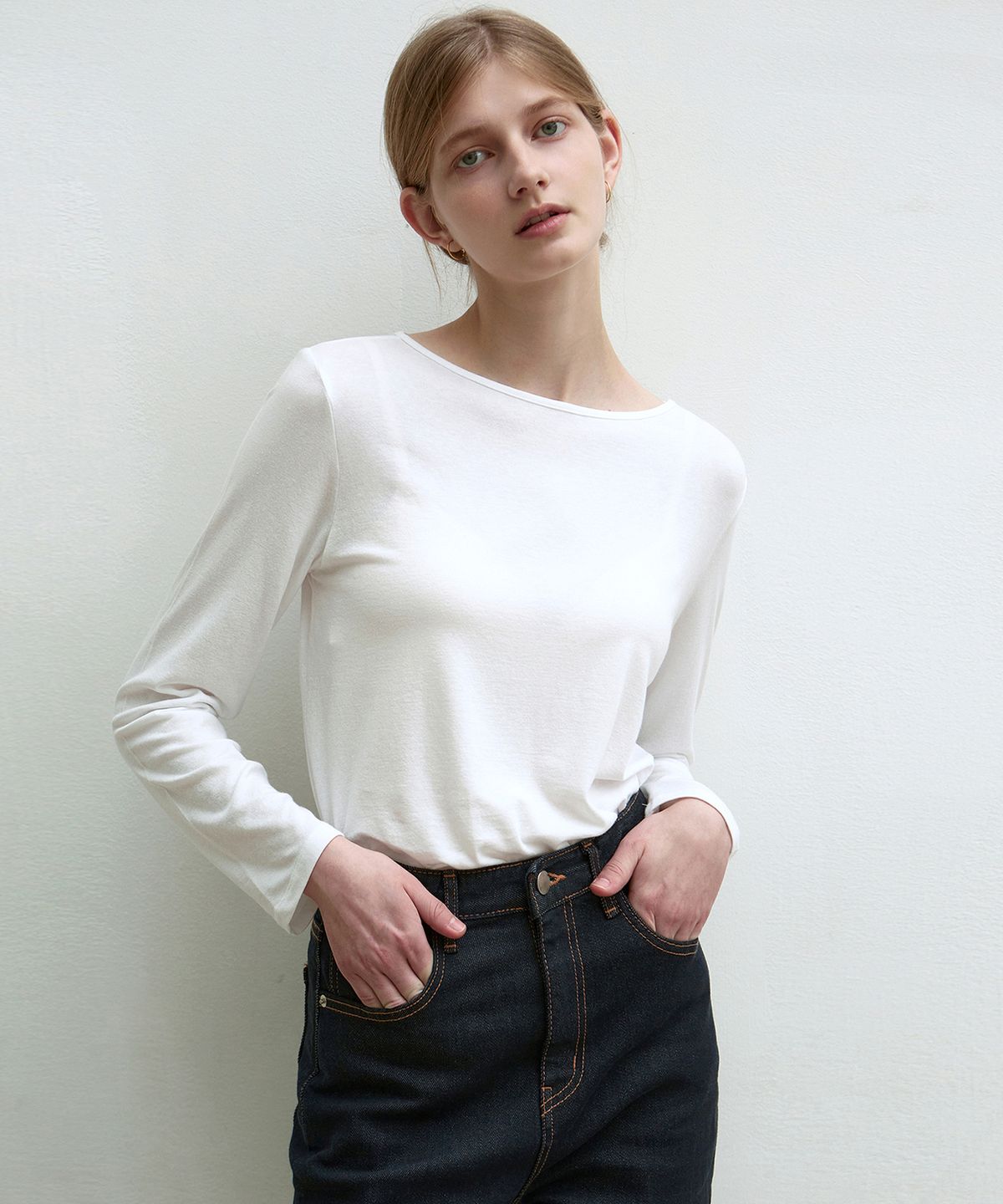 닉앤니콜(NICK&NICOLE) [ESSENTIAL] ESSENTIAL BOAT NECK TOP_WHITE