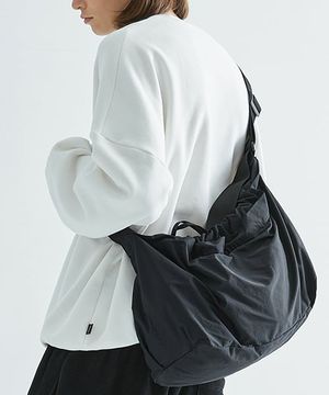 유틸리티 미니멀 메신저백 MBG102 [BLACK]