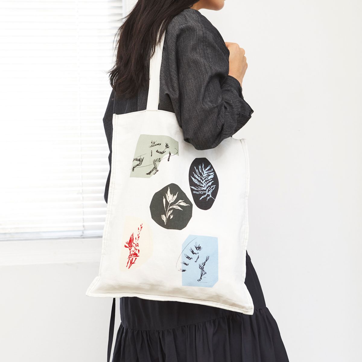 티티에이에이(TTAA) seonglib x textilearea stitch point basic bag