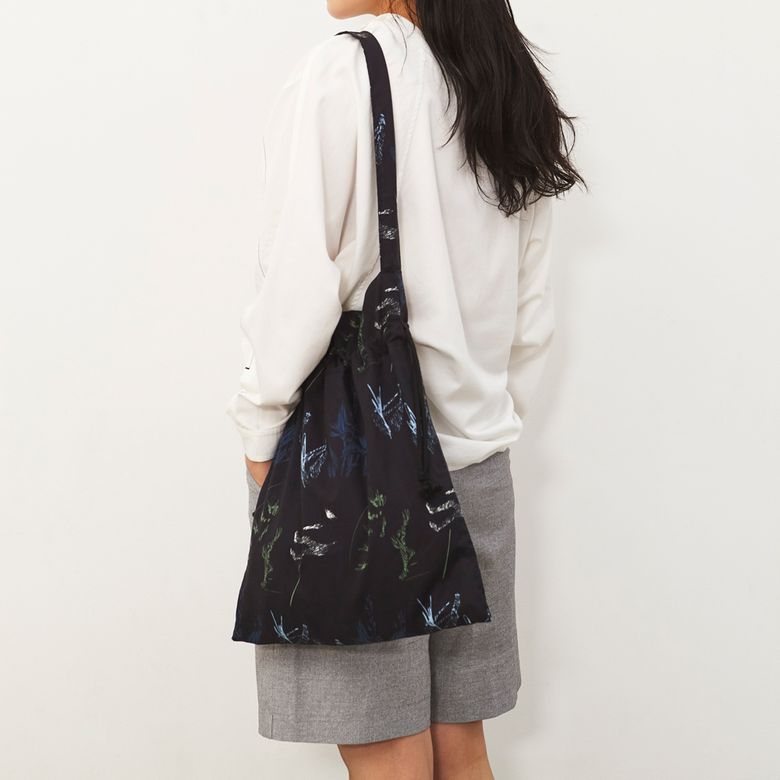 seonglib x textilearea string bucket bag