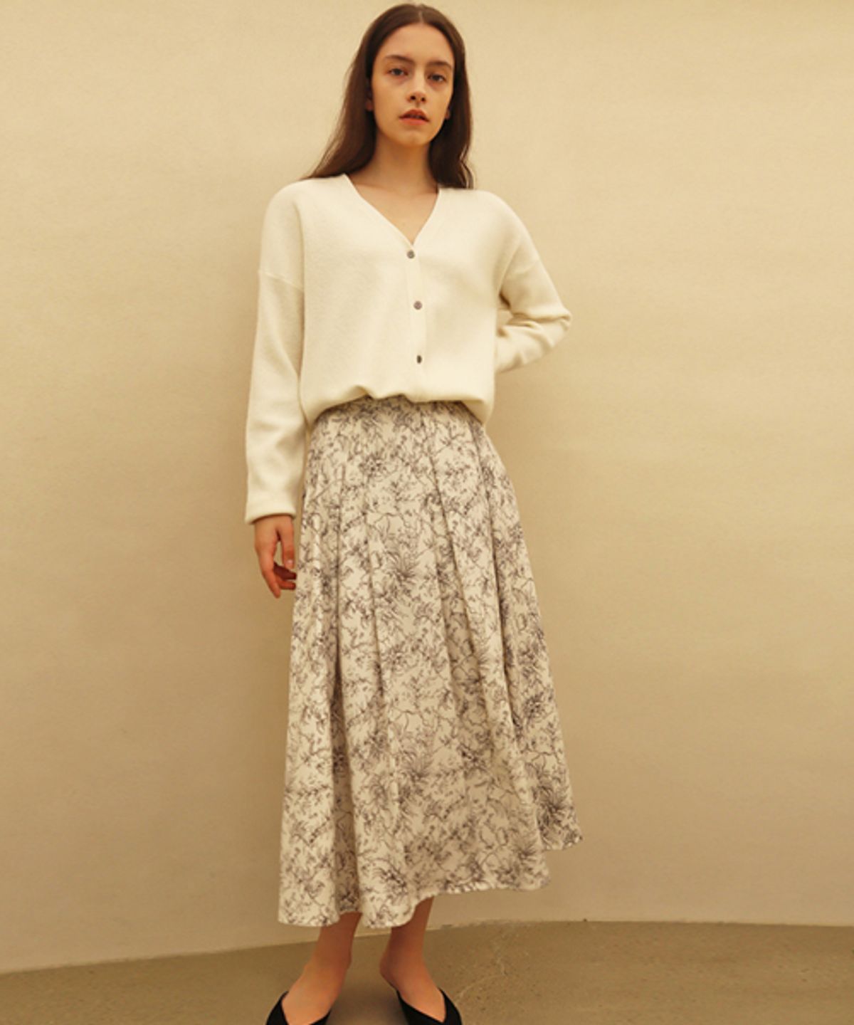 데미지니모닉(DAMAGE MNEMONIC) 코튼 플라워 아이보리 스커트 _ Cotton Flower IV SK