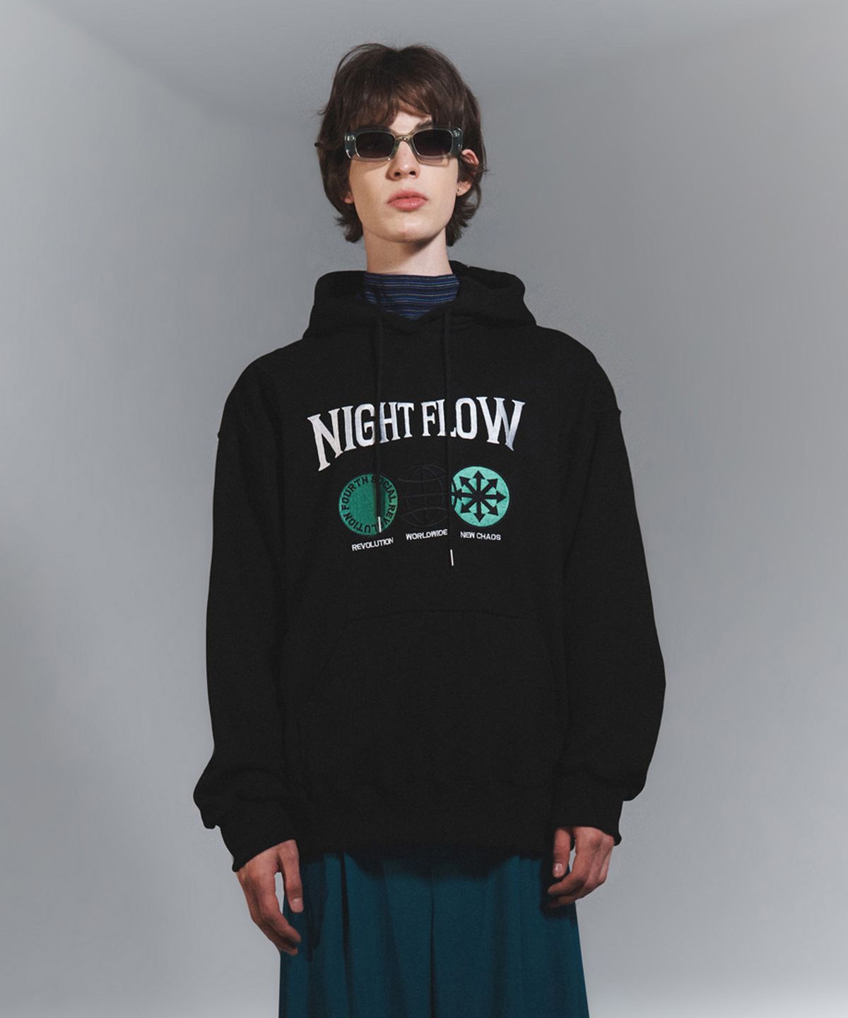 나이트플로우(NIGHT FLOW) World Chaos Symbol Hoodie